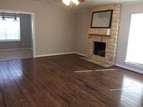 2002 Westminster Dr, Carrollton TX  75007-2449 exterior