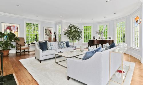 672 Lake Ave, Greenwich CT  06830-3854 exterior