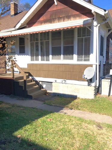 6830 Forestdale Ave, Hammond, IN 46323-1425