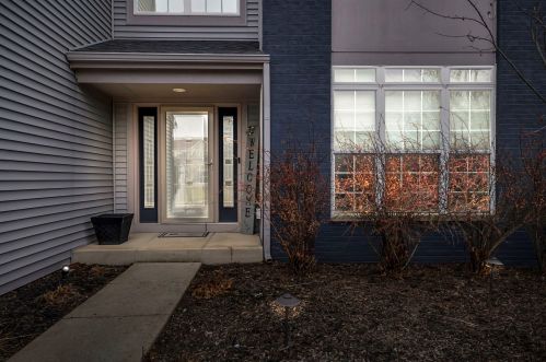 1700 Trails End Ln, Lemont, IL 60490-3294