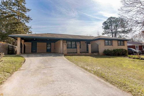 205 Windsor Dr, Warner Robins, GA 31088-6009