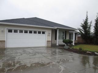2124 Springbrook Rd, Medford OR  97504-1715 exterior