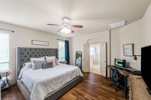 6108 Kristen Dr, Fort Worth TX  76131-1281 exterior