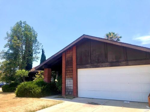 774 Beechwood Ave, Rialto, CA 92376-4706