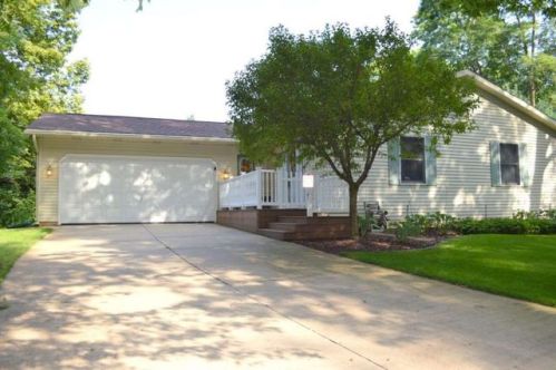 23035 Lk Shr Dr, Elkhart IN  46514-8527 exterior