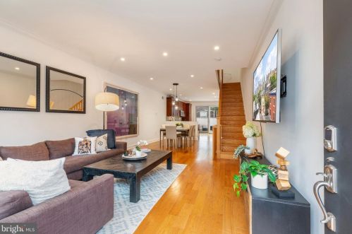 706 20th St, Philadelphia, PA 19130-2004