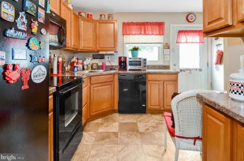 695 Plater St, Aberdeen MD  21001-3047 exterior