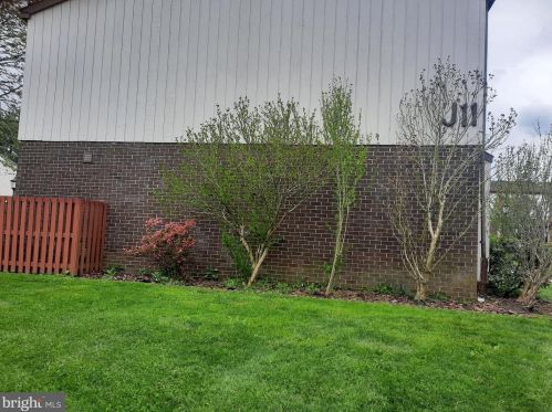 11 Shirley Ln, Trenton NJ 08610 exterior