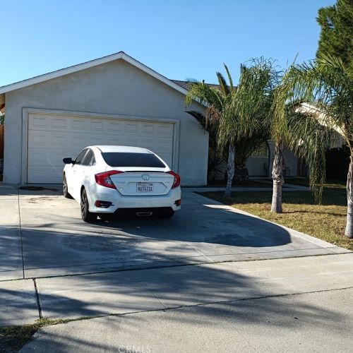930 Clifford Ave, Rialto, CA 92376-4135