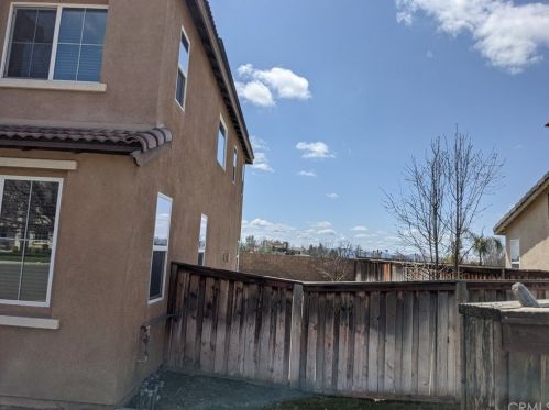 2292 Finch Cir, San Jacinto, CA 92582-6964