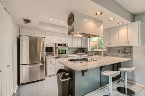 9061 Nassau Ave, Denver CO  80237-1916 exterior
