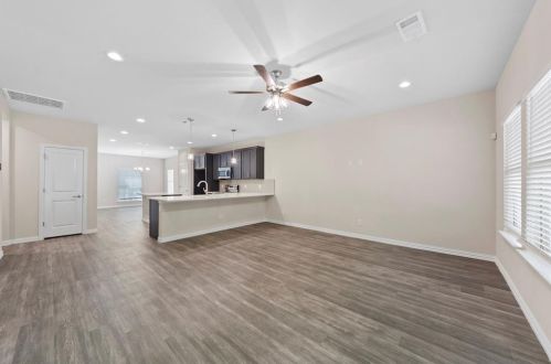 1525 Doyle Ave, Dallas TX  75203-3223 exterior