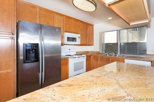 615 Fredricks Ave, Oceanside CA  92058-1653 exterior