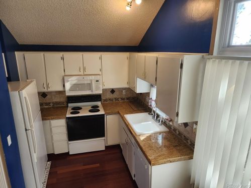 3664 Danube Cir, Aurora CO 80015-3161 exterior