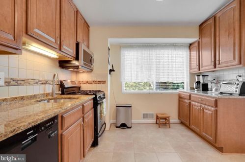 814 Whittington Ter, Silver Spring MD 20901-1056 exterior