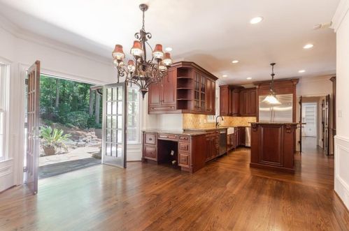3986 Fernway Ct, Atlanta GA  30319-1667 exterior