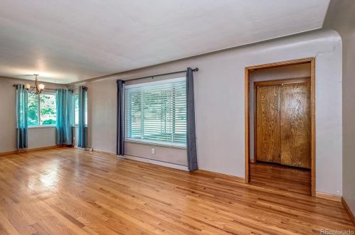 5040 Washington St, Englewood, CO 80113-6932