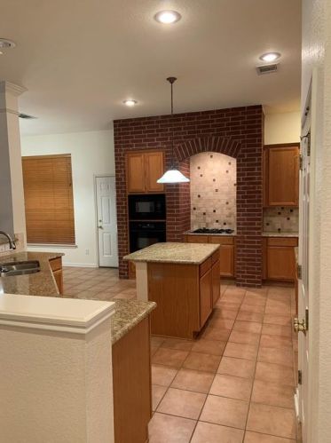 11412 Cotulla Dr, Austin TX  78739-4354 exterior