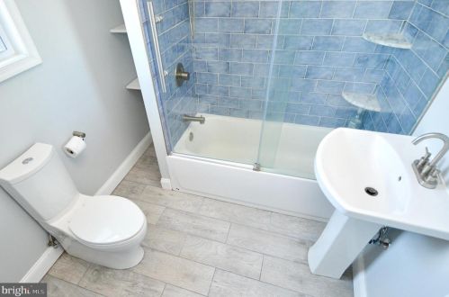 1161 Juniper St, Philadelphia PA  19147-4419 exterior