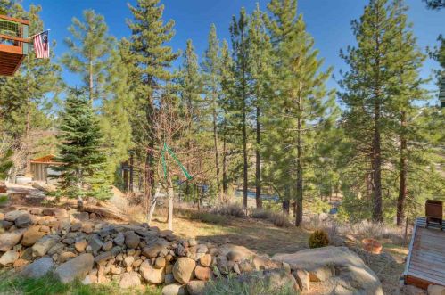 10156 Olympic Blvd, Truckee CA  96161-1743 exterior