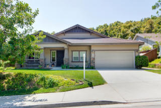 299 Oak Valley Ln, Escondido, CA 92027-5338