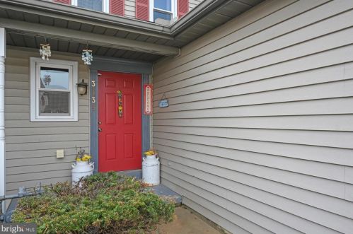 3139 Bornt Dr, York, PA 17315-4241