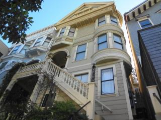 1217 Waller St, San Francisco CA  94117-2918 exterior