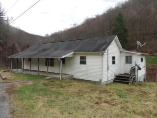10 Timber Scent, Dante, VA 24237-6996