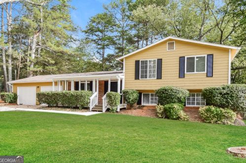 1179 Kristen Cv, Atlanta GA  30349-6415 exterior