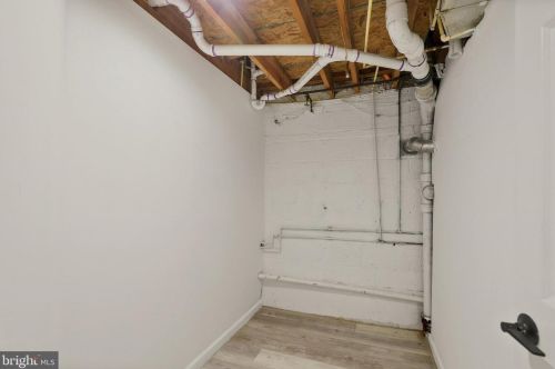 1515 Oakview Dr, Silver Spring MD 20903-2243 exterior