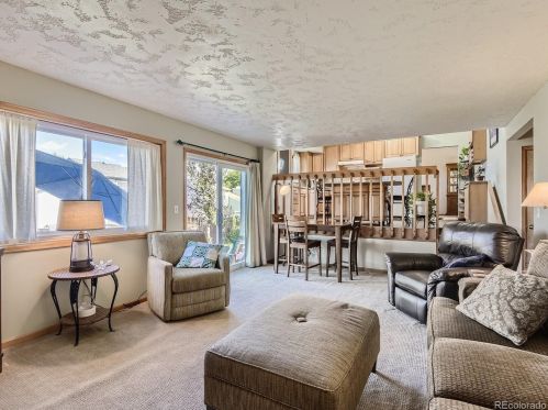 18191 Crestridge Dr, Aurora CO 80015-2667 exterior