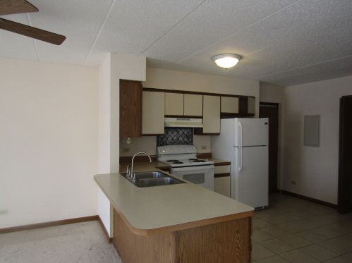 718 Briar Hill Ln, Addison, IL 60101-2236