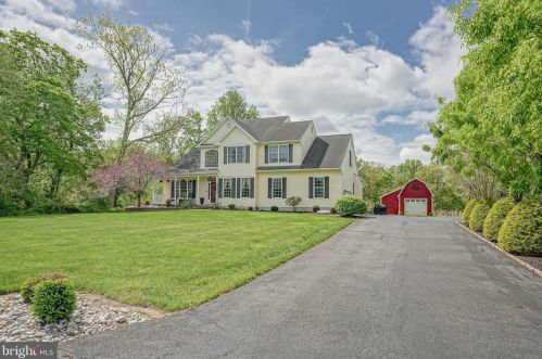 111 Nocentino Dr, Auburn, NJ 08085-5121