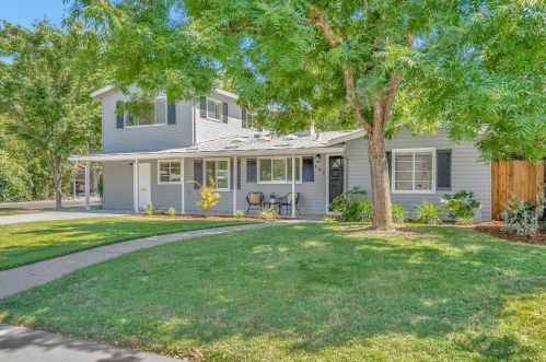 602 8th St, Davis, CA 95616-2216