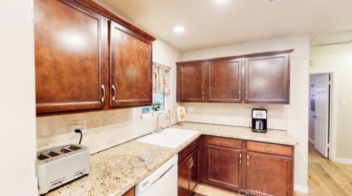 17921 Cole Ave, Riverside CA  92508-9728 exterior