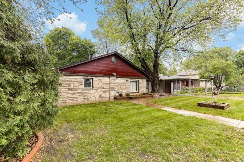 2705 Kirkwood Ln, Minneapolis MN  55441-2925 exterior