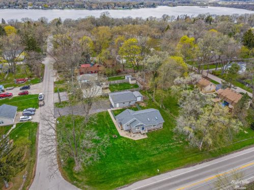 3711 Wonder Lake Rd, Bull Valley, IL 60097-9293