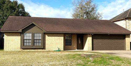 2841 Rimfire Dr, Angleton, TX 77515-3351