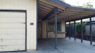 614 Barton Ave, Fresno, CA 93702-2443