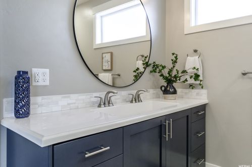 288 200, Wellsville UT 84339-9703 exterior