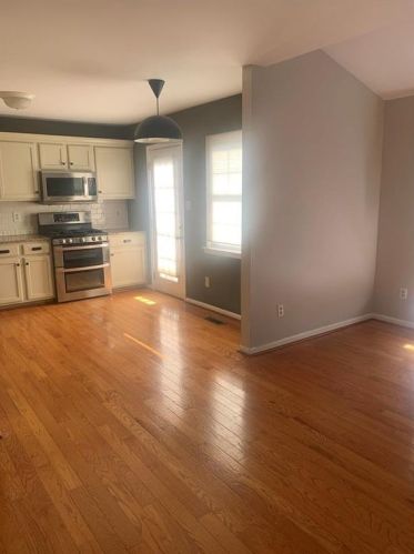 480 Wild Mint Ln, Allentown PA  18104-8405 exterior