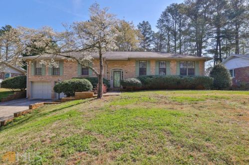 3030 Waterfront Cir, Marietta, GA 30062-5658