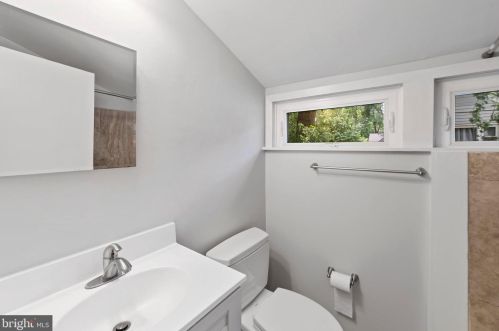 1806 Tilton Dr, Silver Spring MD 20902-4010 exterior