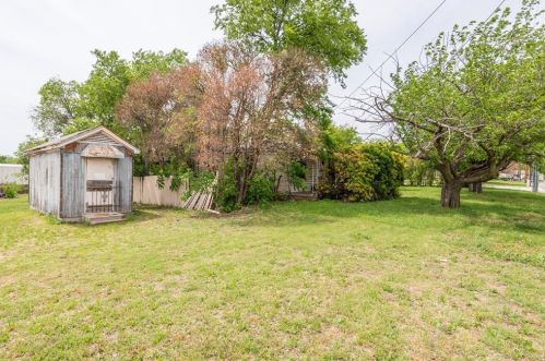 3320 Tex Blvd, Fort Worth TX  76116-4228 exterior