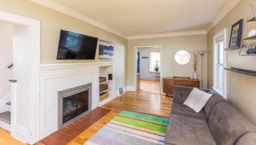 1216 Charles Ave, Saint Paul MN  55104-2514 exterior
