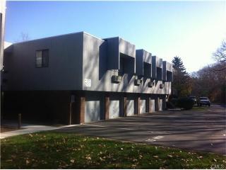 103 Wilton Crst, Wilton CT  06897-4071 exterior
