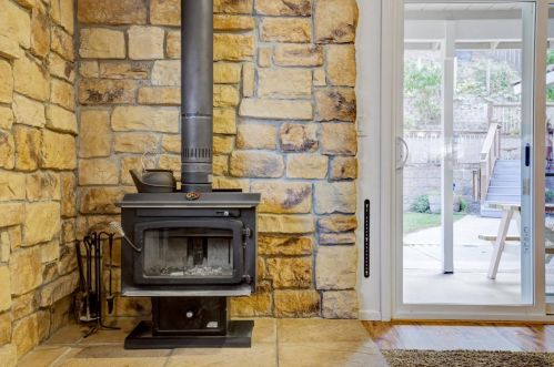 1235 Riv Blf Dr, Valley Home CA 95361-2655 exterior