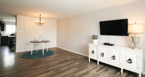 1264 Alta Vista Dr, Pingree Grove IL  60140-2057 exterior
