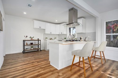 109 Wright St, Santa Ana CA 92701-4342 exterior