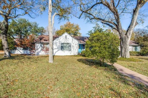 7243 Baxtershire Dr, Dallas TX  75230-3170 exterior